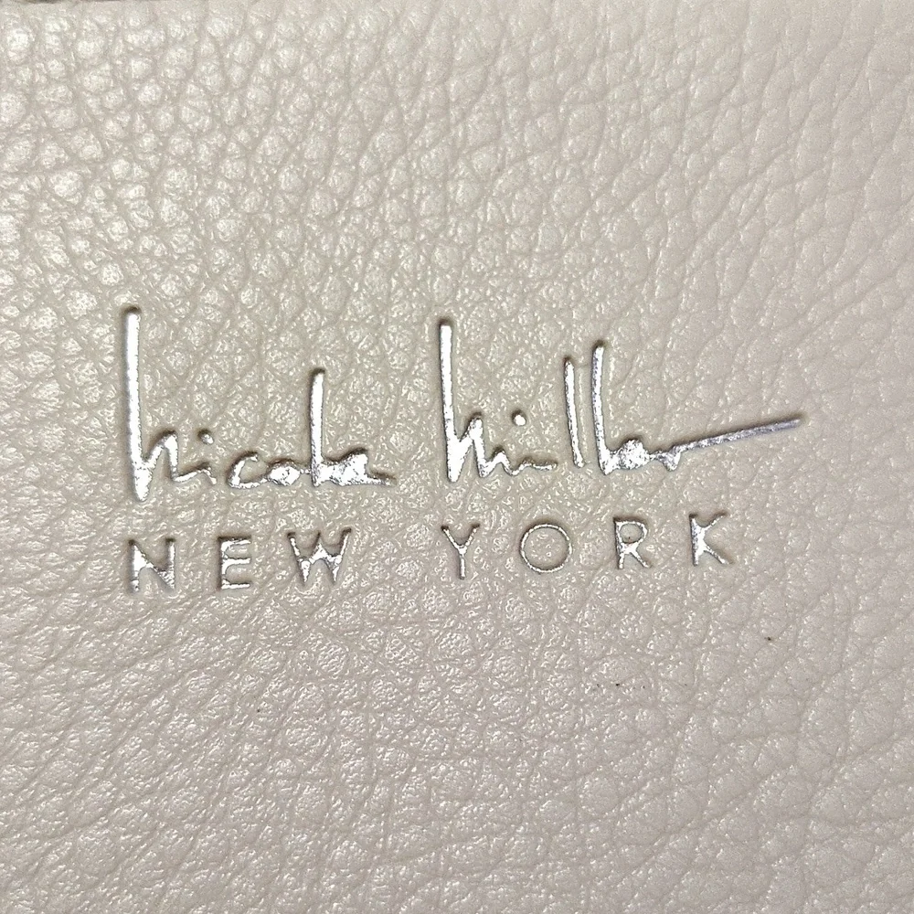 NICOLE MILLER NEW YORK - WOMENS HAND BAG- PURSE 👜👜👜 SHOULDER BAG - Picture 2 of 16
